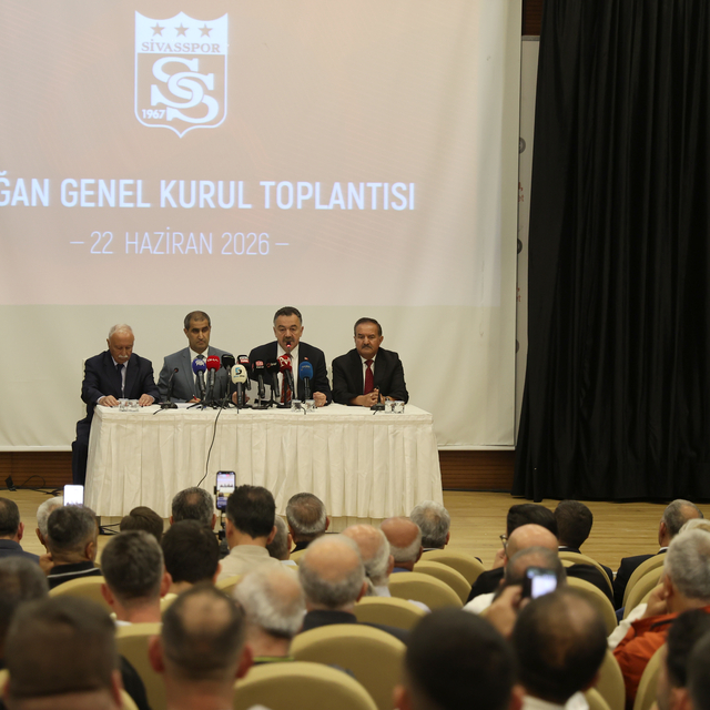 Sivasspor Kulübünün olağan genel kurulunda yine başkanlık için aday çıkmadı
