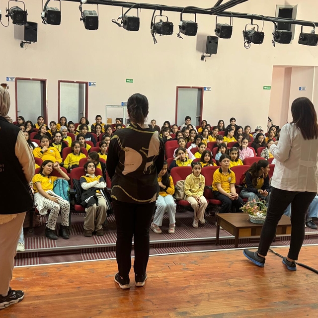 Mardin'de öğrencilere hijyen ve öz bakım eğitimi verildi