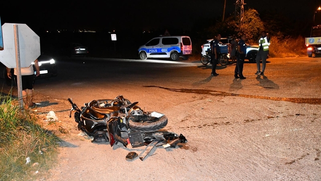 Hatay'da otomobille motosiklet çarpıştı: 4 yaralı