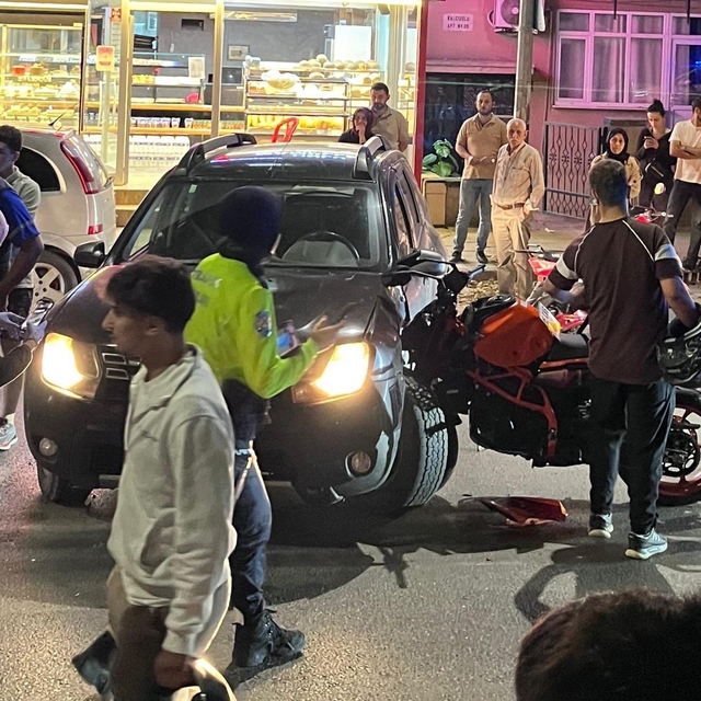 Bursa'da motosiklet ile otomobil çarpıştı: 1 yaralı