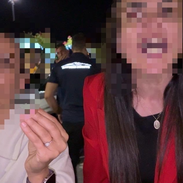 Bebeğini arabada unuttu, hıncını gazetecilerden çıkardı
Arabada mahsur kala...