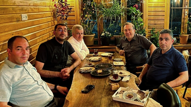 ATSO Başkanı Demirci'den ödül alan gazetecilere tebrik