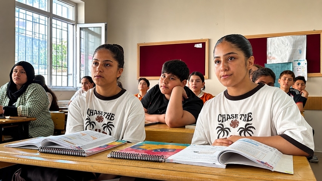 Aynı sırada başlayan yolculuk, aynı lisede devam etsin istiyorlar