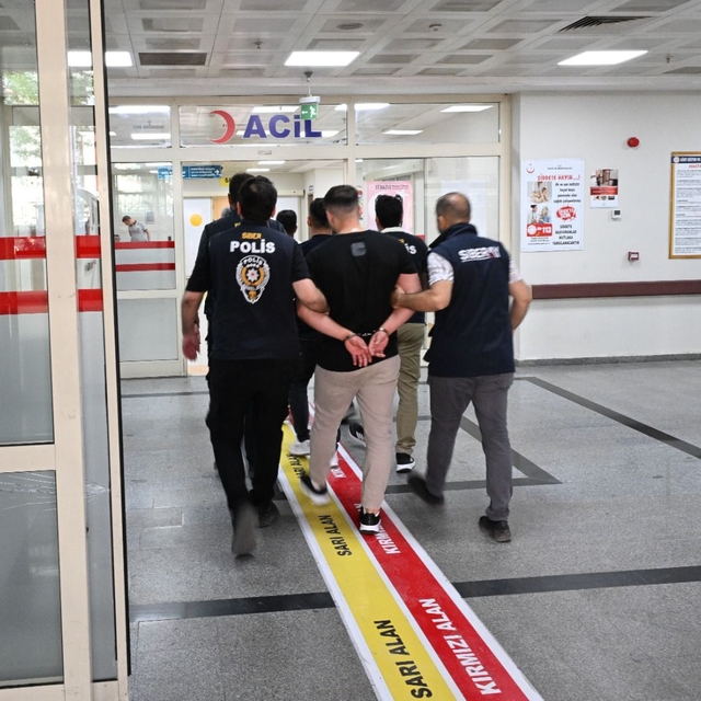 Siirt merkezli yasa dışı bahis operasyonunda 10 şüpheli yakalandı