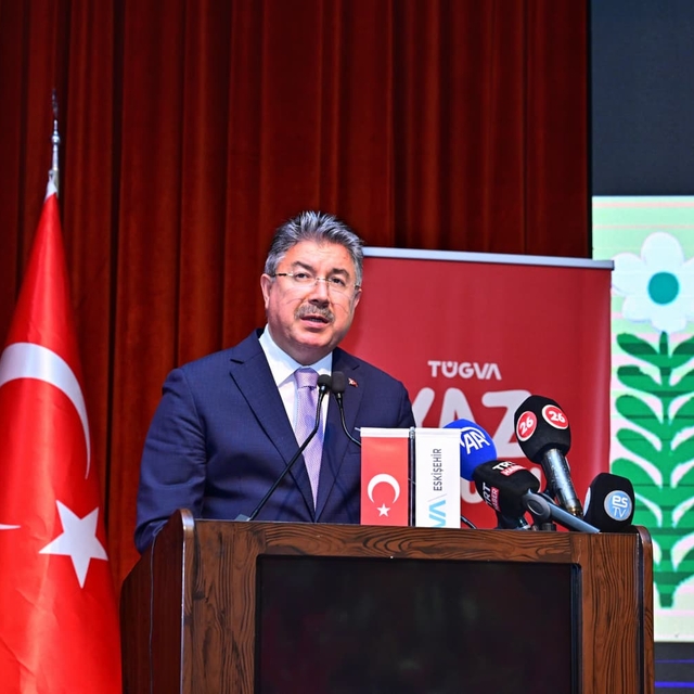 Eskişehir'de TÜGVA Yaz Okulu tanıtıldı