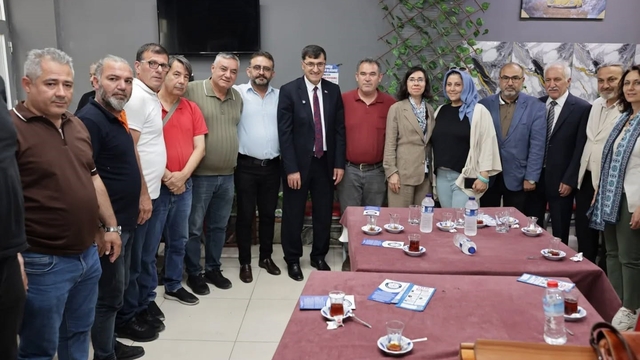Başkan Kahveci, Uşak'taki Kütahyalılarla bir araya geldi