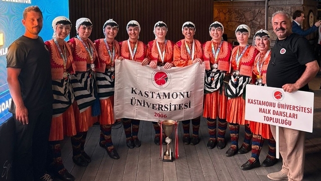 Kastamonu Üniversitesi Halk Dansları Topluluğu Türkiye ikincisi oldu