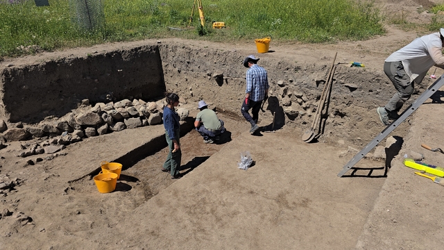 Uşaklı Höyük'teki kazılarda eski çağlara ait ritüel alanları araştırılıyor