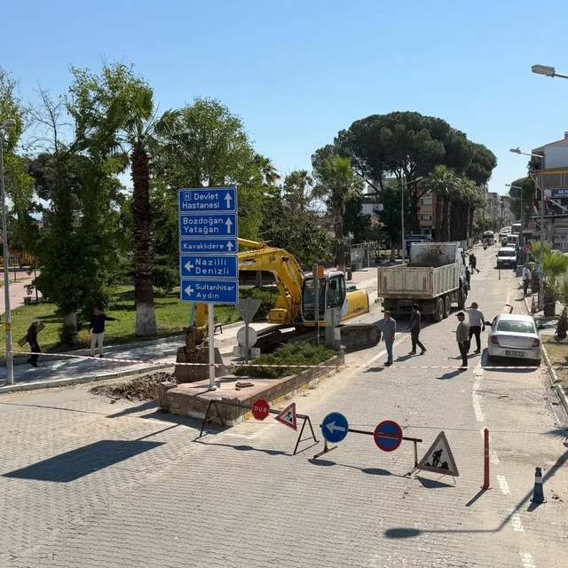 Yenipazar'da asfalt çalışmaları sürüyor