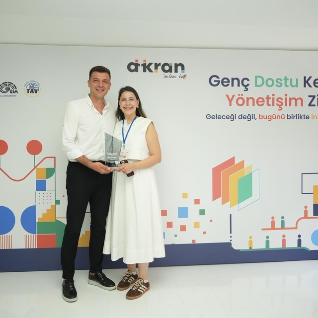 Denizli Büyükşehire 'Genç Dostu Kent: İyi Yönetişim Teşvik' ödülü