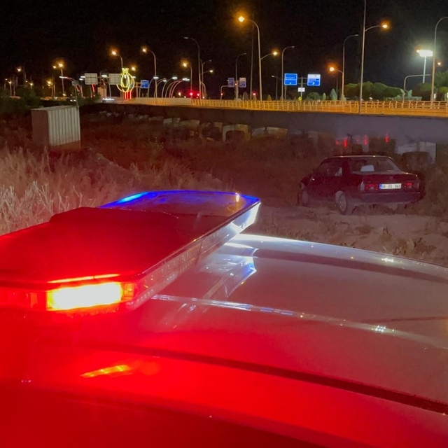 Karaman'da kaza yerinden ayrılan alkollü sürücüye 101 bin lira ceza kesildi