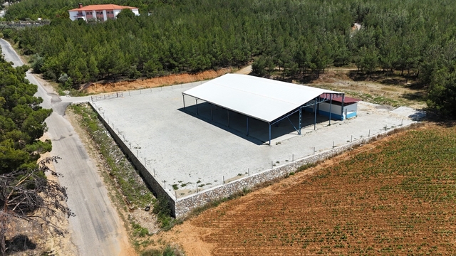 Örentaht Mahallesi'ndeki sosyal tesislerdeki eksikler tamamlandı