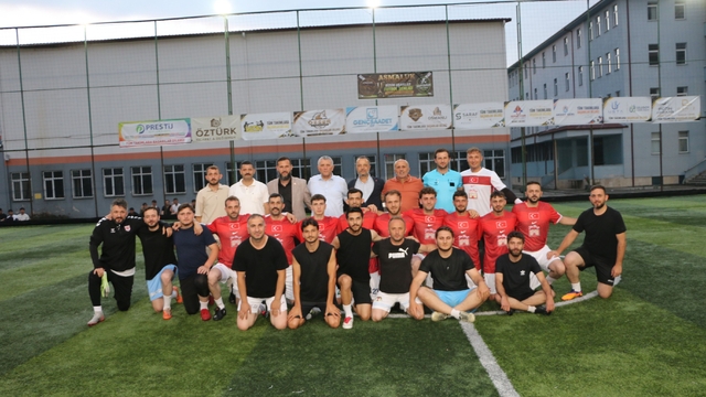 Of'ta futbol turnuvası başladı