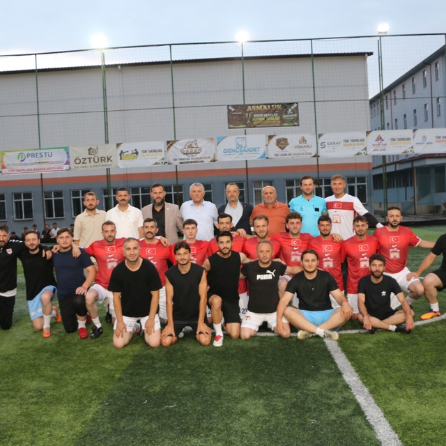 Of'ta futbol turnuvası başladı