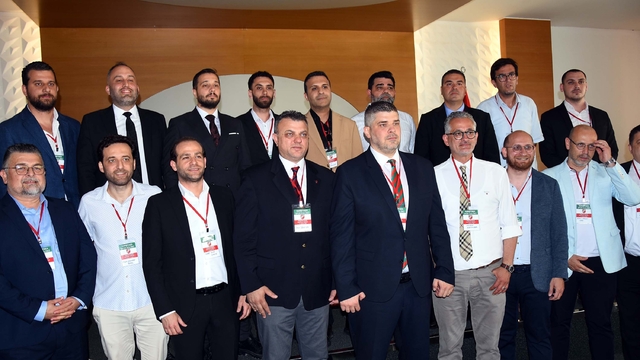 Karşıyaka'da yetki telaşı