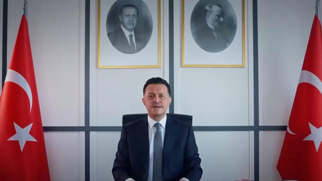 Milletvekili Hatipoğlu'ndan Büyükşehir Belediyesi'ne seçim vaatleri eleştirisi
AK Parti Eskişehir Milletvekili Nebi Hatipoğlu;
"Söz verilen vaatlerin önemli bir kısmı bugün hâlâ somut bir proje aşamasına dahi gelemedi"
