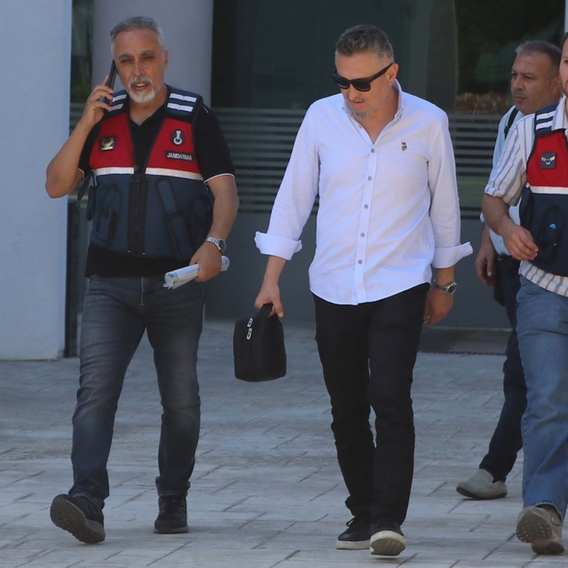 Uyuşturucu soruşturmasında gözaltına alınan baro başkanı istifa etti