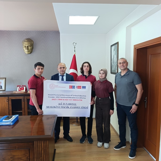 Buldanlı öğrenciler İtalya'da 3 aylık aşçılık stajı görecekler