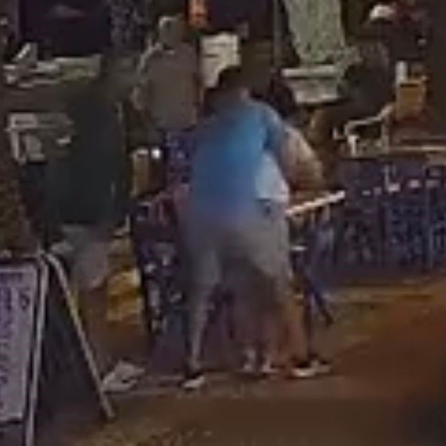 Avşa Adası'nda dikkatli işletme sahibinden hayat kurtaran müdahale