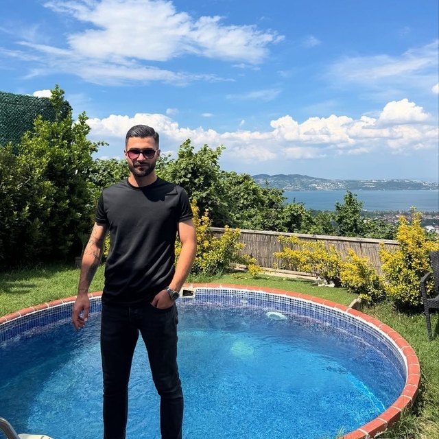 Cinayetle neticelenen kavganın sanıkları ilk kez hakim karşısında
Tutuklu s...