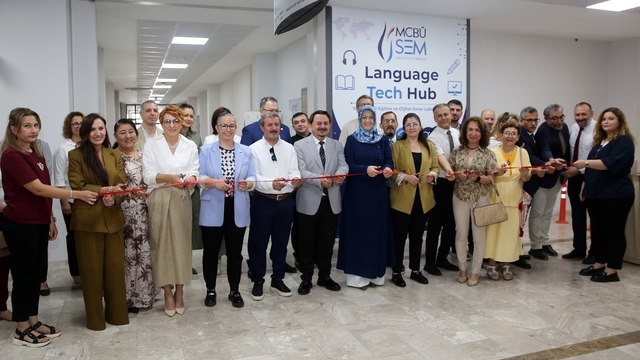 MCBÜ Yabancı Dil ve Dijital Sınav Merkezi açıldı
