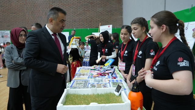 Kastamonu'da öğrencilerin hazırladığı 75 proje festivalde sergilendi