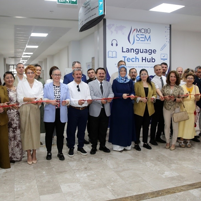 MCBÜ Yabancı Dil ve Dijital Sınav Merkezi açıldı