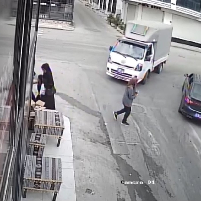 Bursa'da korku dolu anlar kamerada
Yaşlı kadına çarpan sürücü tutuklandı