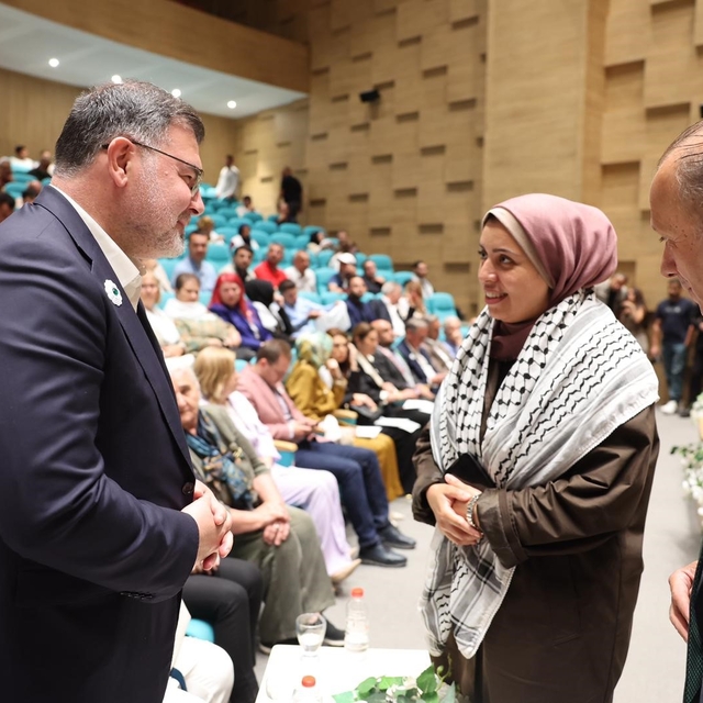 Srebrenitsa'nın sessizliğinden Gazze'nin feryadına: "Acı aynı, gözyaşı aynı...