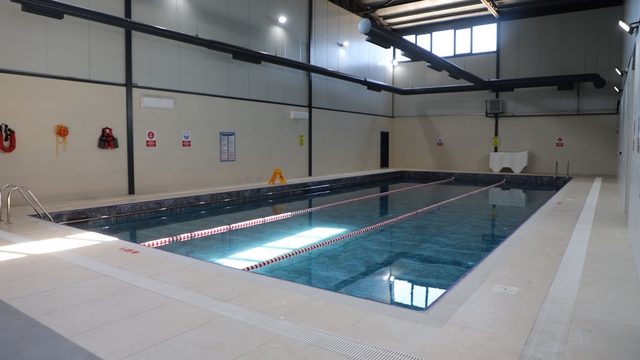 Turgutlu Belediyesinden yetişkin erkeklere yüzme kursu