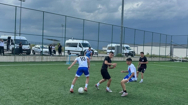 Sokaklar bizim futbol turnuvası başladı