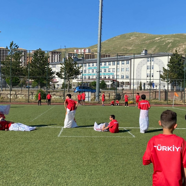 Bayburt'ta bağımlılıkla mücadelede sporun önemine dikkat çekildi