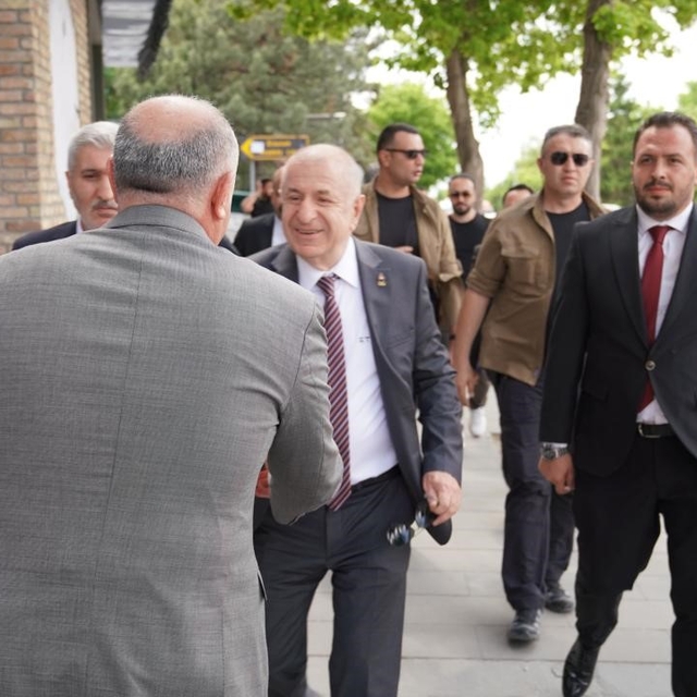 Prof. Dr. Ümit Özdağ'dan ETSO'ya Ziyaret