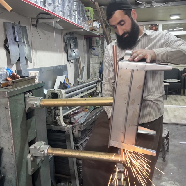 Kavurucu sıcaklar semaver ve mangal satışını artırdı
Sobacılar Çarşısı'nda...