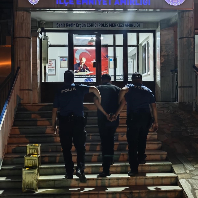 Sahte altınla bal satın alan şahıs yakalandı