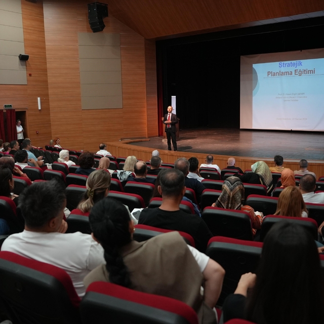 Performans esaslı strateji ve bütçe hazırlama eğitimi verildi