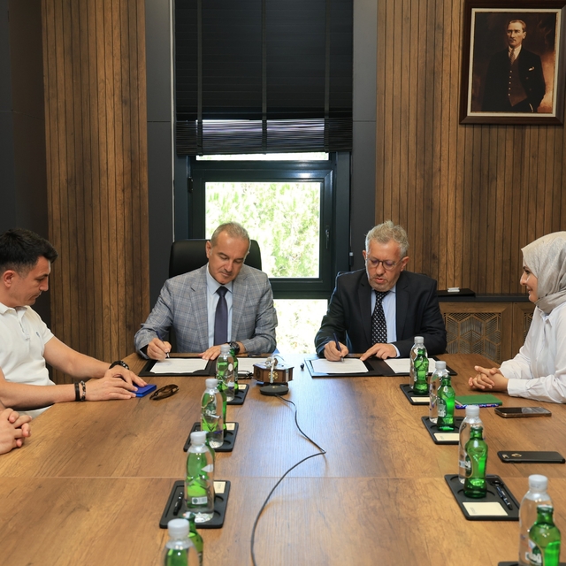 BUÜ'de "Atık piller işitme engellilere ses oluyor"