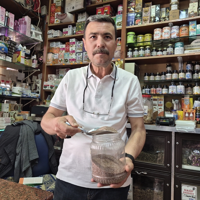 Zayıflamak isteyenlerin yeni gözdesi 'karnıyarık otu tohumu' oldu