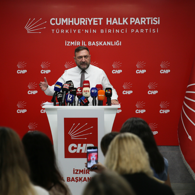 CHP İl Başkanı Gümrükçü basın toplantısı düzenledi