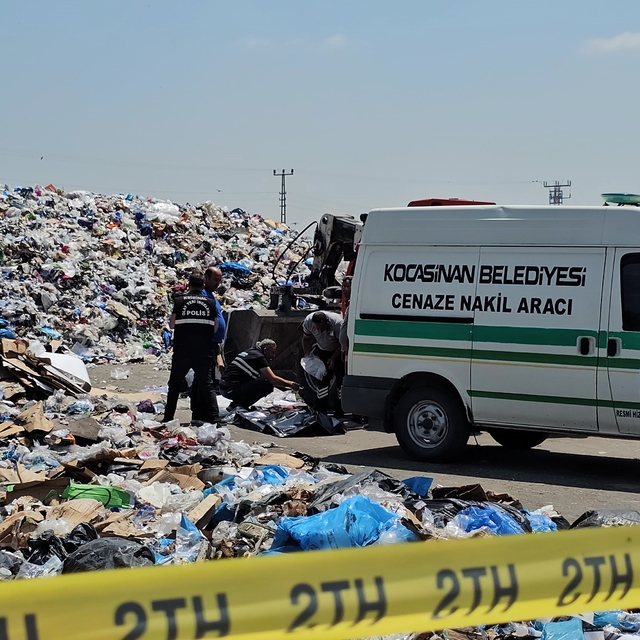 Kayseri'de iş makinesinin altında kalan denetimli serbestlik personeli haya...