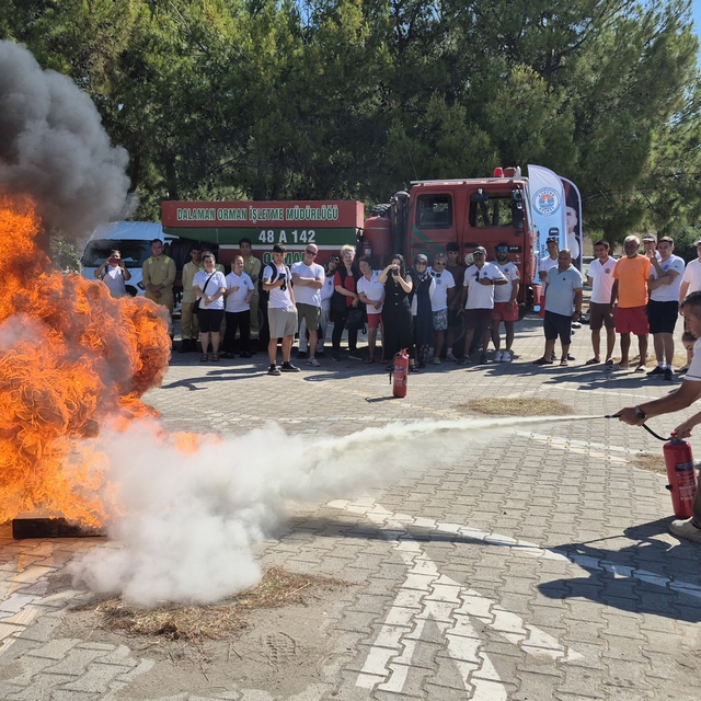 Muğla'da kum zambaklarıyla ünlü SARÇED Plajı'nda yangın tatbikatı yapıldı
