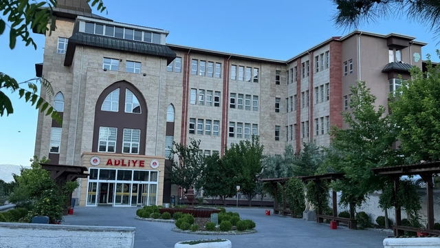 Muhsin Yazıcıoğlu soruşturmalarına FETÖ talimatıyla müdahale ettikleri öne sürülen şahısların yargılandığı dava ertelendi
