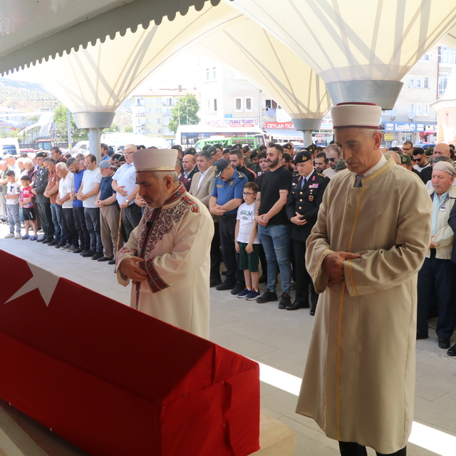 Kırıkkale'deki patlamada hayatını kaybeden Turan Göl, Çankırı'da toprağa ve...