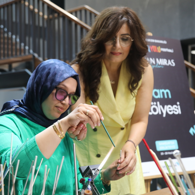 Kültür Yolu Festivali'nde cam atölyesi çalışması yapıldı