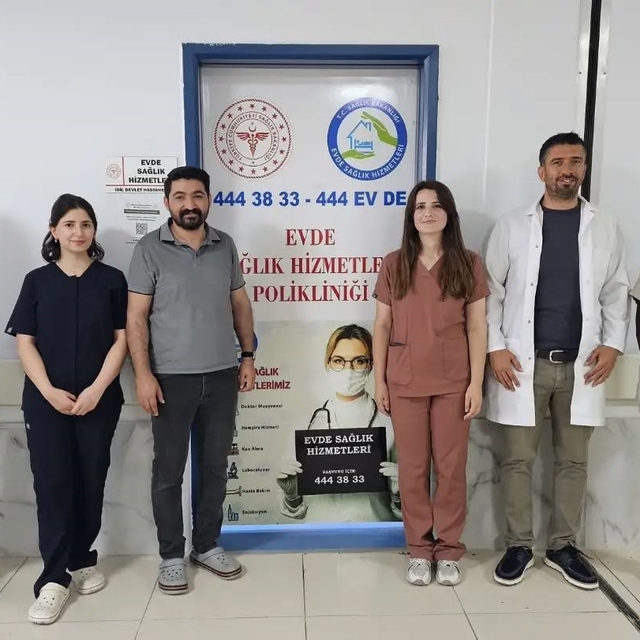 İdil'de yatağa bağımlı hastalara evde diş ve eczacılık hizmeti