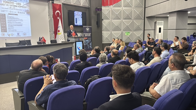 Türk sanayisi, ABD pazarındaki potansiyele odaklanıyor: "İnanılmaz imkanlar sağlanıyor"
KOBİ'lere Amerika kapısını açacak formül anlatıldı
Abdurrahman Aslantaş: "20 yıl önceki yöntemlerle bugünün ticaretini yapamayız"