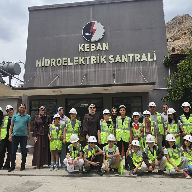 Öğretmen ve öğrenciler Keban Barajı'nı gezdi