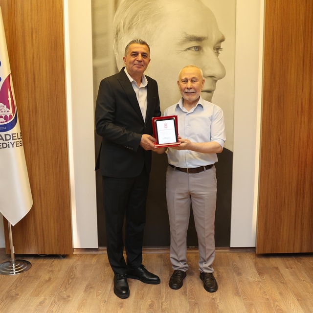 Manisa'da 41 bin nikaha imza attı, gözyaşlarıyla veda etti