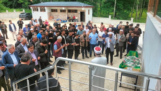 Ordu'da eşi tarafından öldürülen kadın toprağa verildi