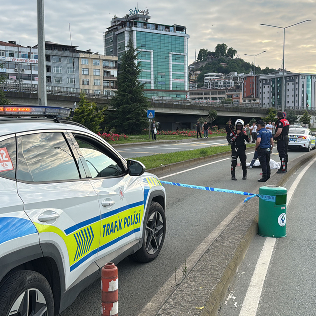 Rize'de kamyonetin çarptığı yaya öldü